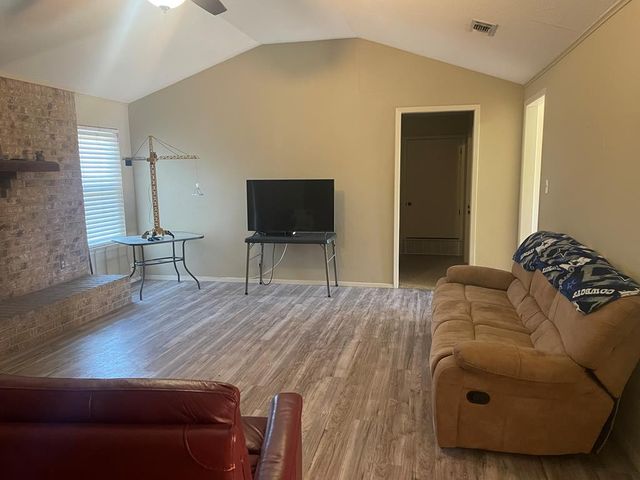 101 Rio Vista Street, San Angelo, TX 76904