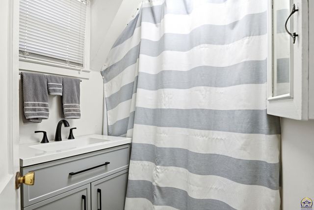 505 California ST, Osage City, KS 66523