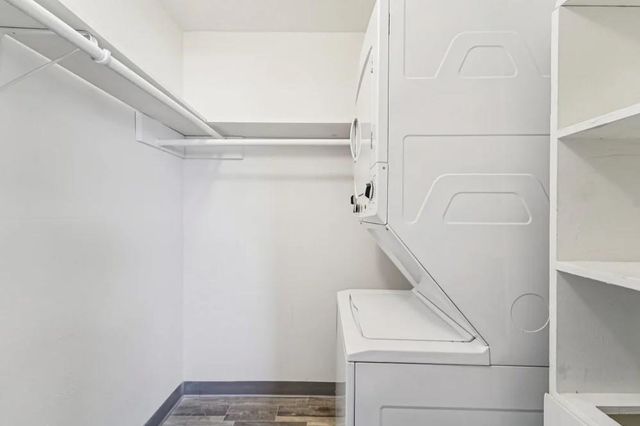 2815 Greenridge Drive 1-1105, Houston, TX 77057