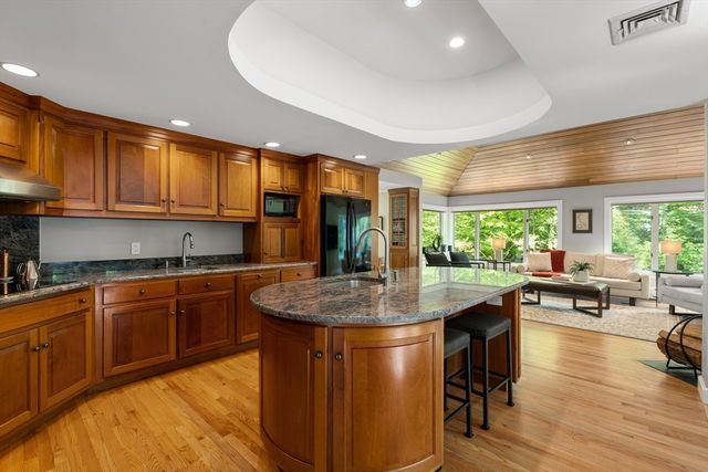 177 Plympton Road, Sudbury, MA 01776