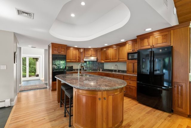 177 Plympton Road, Sudbury, MA 01776