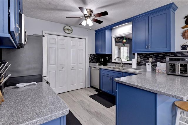 1025 Riverside DR, Lanexa, VA 23089