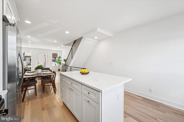 1432 S NEWKIRK ST, Philadelphia, PA 19146