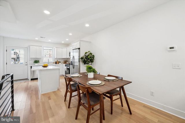 1432 S NEWKIRK ST, Philadelphia, PA 19146