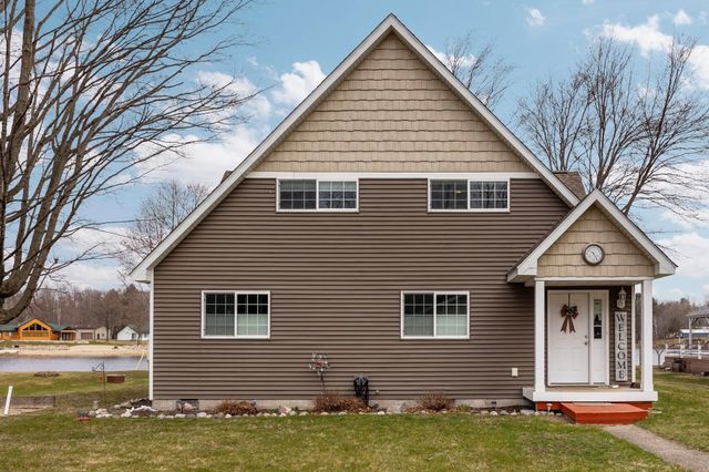 1219 Nokomis Drive, Gladwin, MI 48624