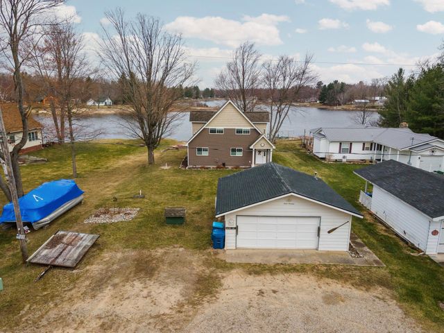 1219 Nokomis Drive, Gladwin, MI 48624