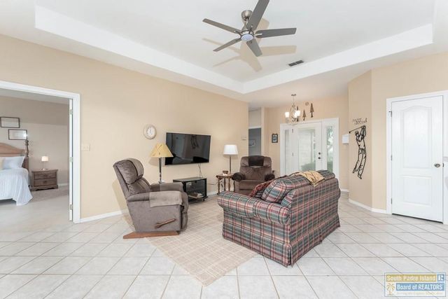 14 Golf House Rd., Laguna Vista, TX 78578