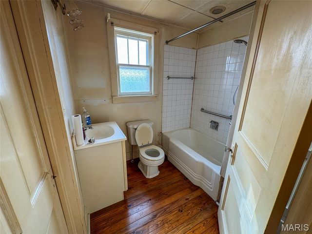 1060 Market Street, Ste Genevieve, MO 63670