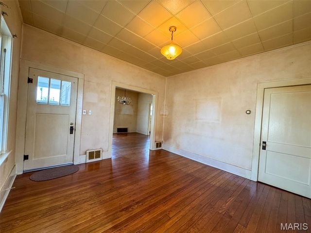 1060 Market Street, Ste Genevieve, MO 63670