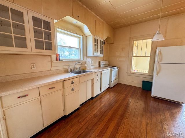 1060 Market Street, Ste Genevieve, MO 63670