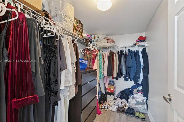 900 SW 8th St 505, Miami, FL 33130