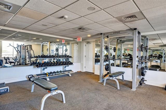 900 SW 8th St 505, Miami, FL 33130