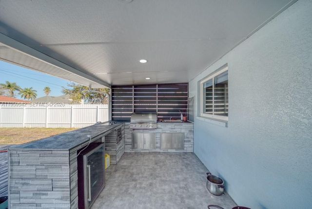 1918 SE 5th Court, Cape Coral, FL 33990