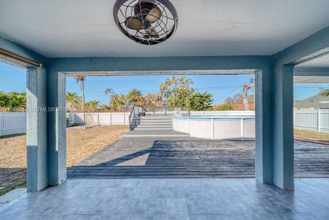 1918 SE 5th Court, Cape Coral, FL 33990