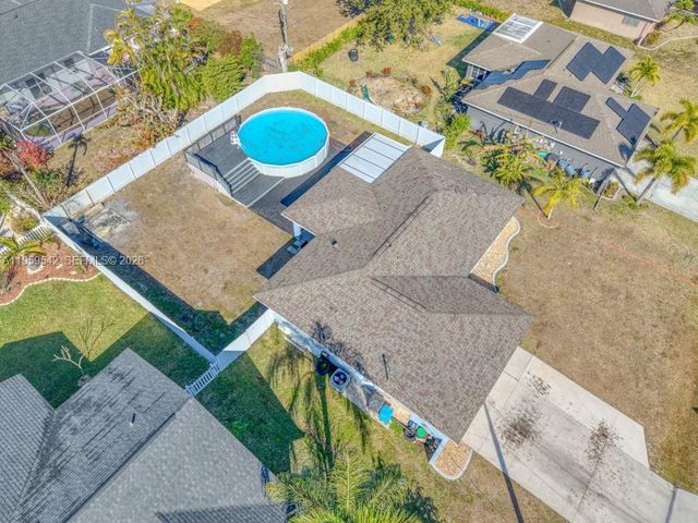 1918 SE 5th Court, Cape Coral, FL 33990