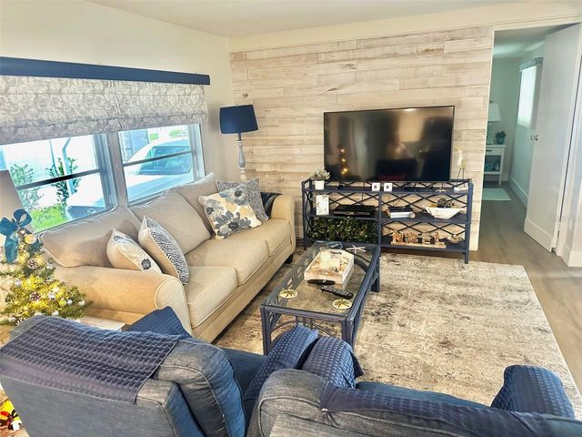 9790 66TH STREET N 103, Pinellas Park, FL 33782