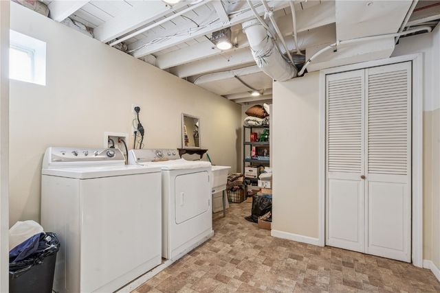 910 Maplewood Drive NE, Cedar Rapids, IA 52402