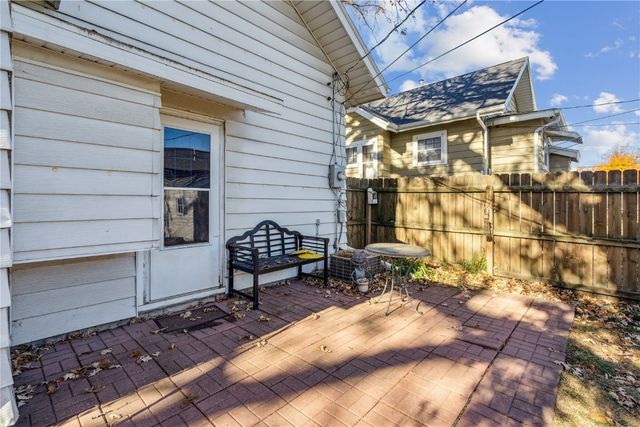 910 Maplewood Drive NE, Cedar Rapids, IA 52402