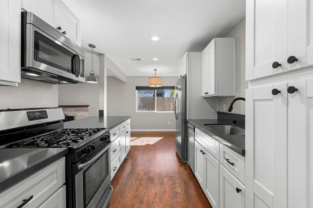 1330 N FIG ST, Escondido, CA 92026