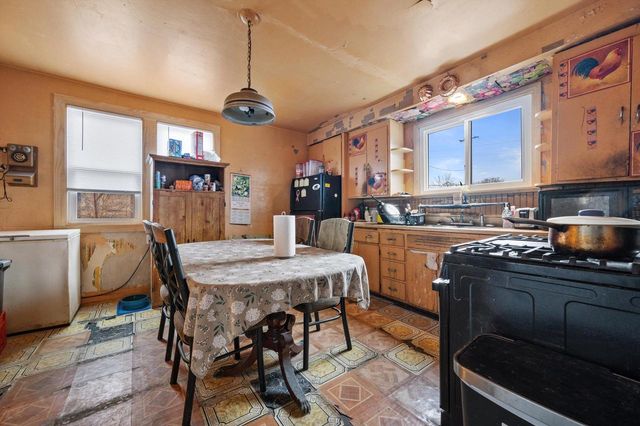 2010 N 31st STREET, Milwaukee, WI 53208