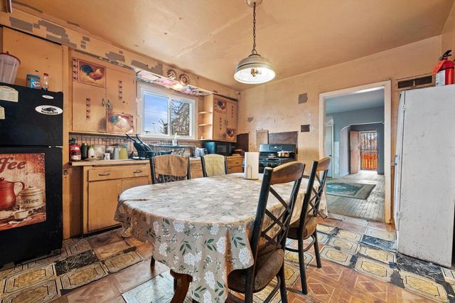 2010 N 31st STREET, Milwaukee, WI 53208