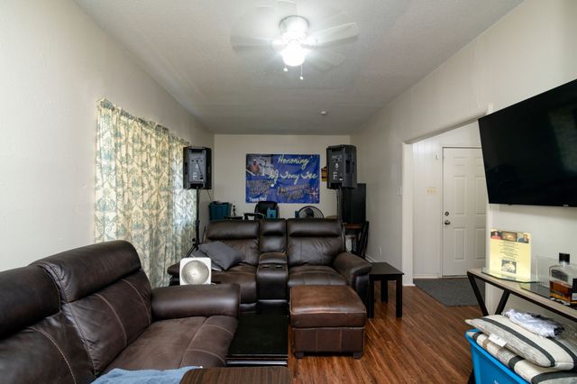 5300 Wonder Drive B, Fort Worth, TX 76133