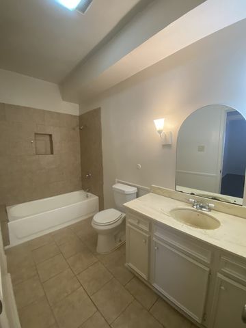 5300 Wonder Drive B, Fort Worth, TX 76133