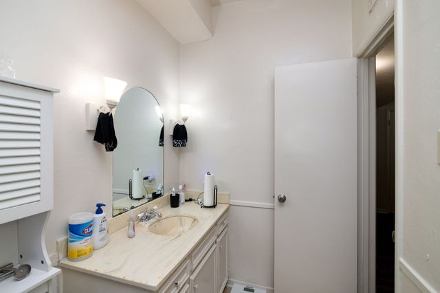 5300 Wonder Drive B, Fort Worth, TX 76133