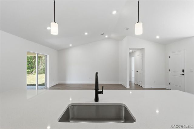 2665 E Maidstone Court, Hernando, FL 34442