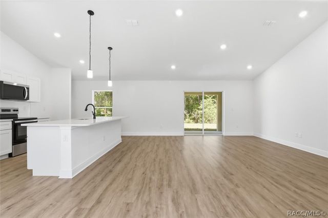 2665 E Maidstone Court, Hernando, FL 34442