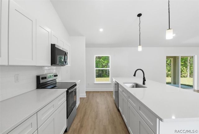 2665 E Maidstone Court, Hernando, FL 34442