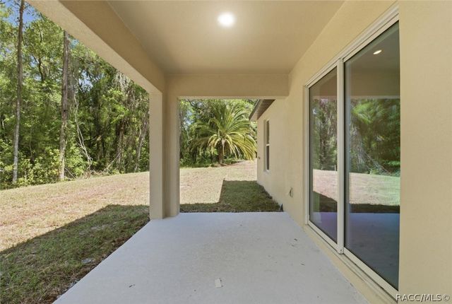 2665 E Maidstone Court, Hernando, FL 34442