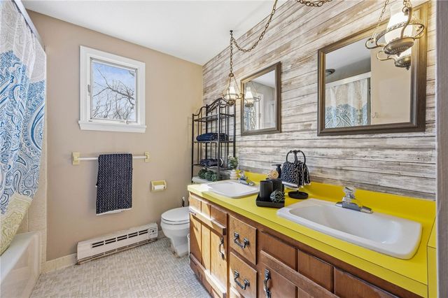 1738 Creek St, Penfield, NY 14526