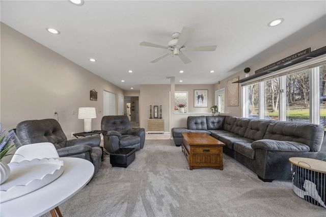 1738 Creek St, Penfield, NY 14526