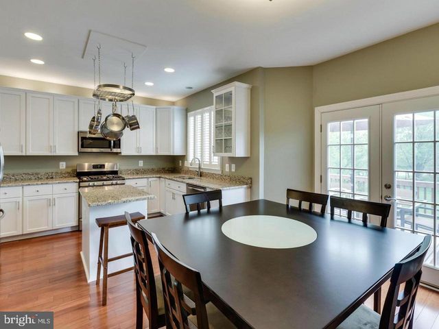 6597 PATENT PARISH LN, Alexandria, VA 22315