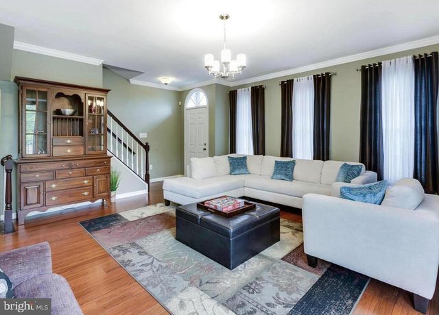 6597 PATENT PARISH LN, Alexandria, VA 22315