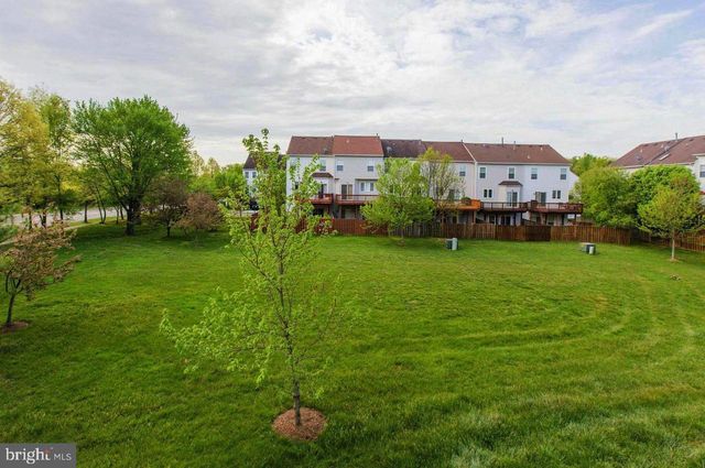 6597 PATENT PARISH LN, Alexandria, VA 22315