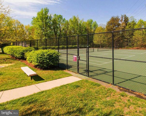 6597 PATENT PARISH LN, Alexandria, VA 22315
