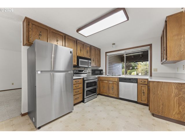 5920 Nw 208TH Ave, Portland, OR 97229