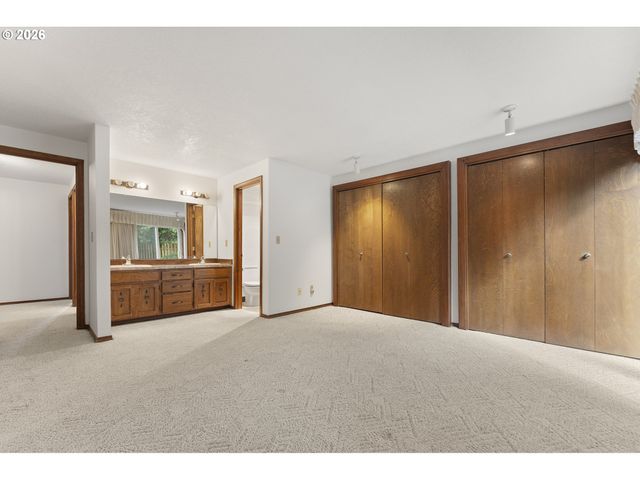 5920 Nw 208TH Ave, Portland, OR 97229