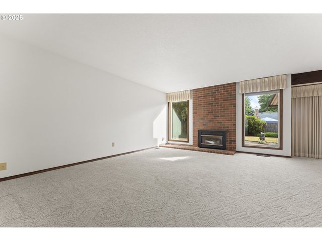 5920 Nw 208TH Ave, Portland, OR 97229
