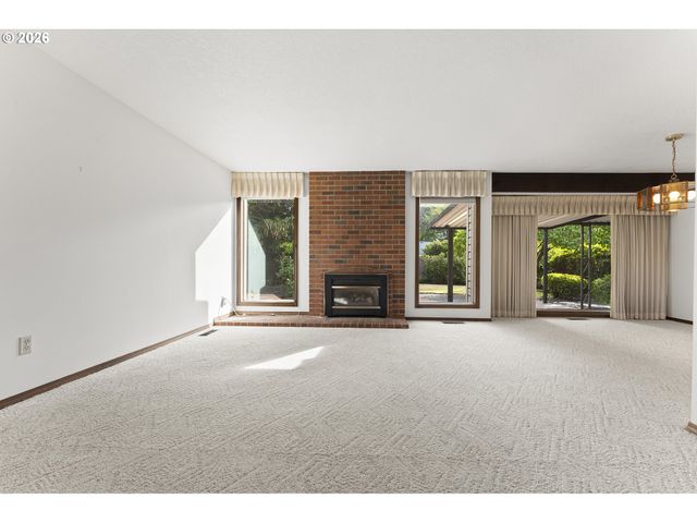 5920 Nw 208TH Ave, Portland, OR 97229
