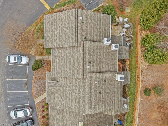 2753 Cottage Place, Greensboro, NC 27455