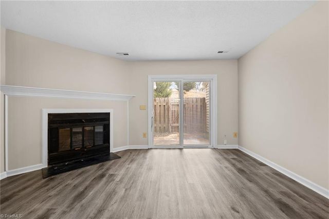 2753 Cottage Place, Greensboro, NC 27455