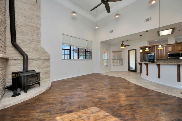 5520 White Settlement Road, Weatherford, TX 76087