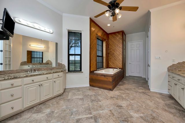 5520 White Settlement Road, Weatherford, TX 76087
