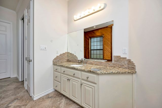 5520 White Settlement Road, Weatherford, TX 76087