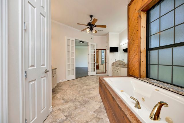 5520 White Settlement Road, Weatherford, TX 76087