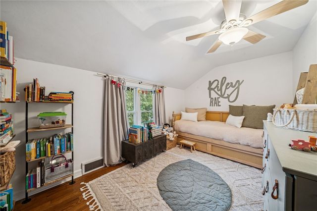 4773 Warner Dr, Murrysville, PA 15668