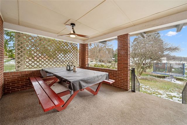 4773 Warner Dr, Murrysville, PA 15668